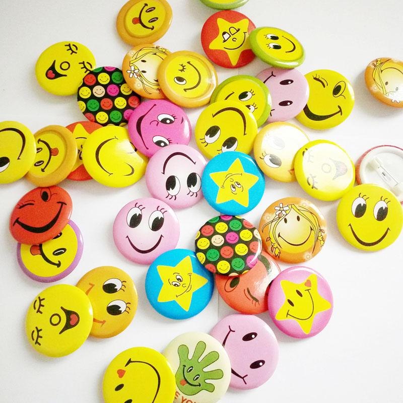 100pcs-smile-face-badges-pin-on-broochs-smiley